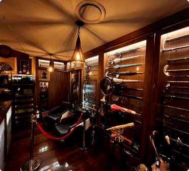 Pipe Cigar & Vapes Tobacconist gallery showcases (6)